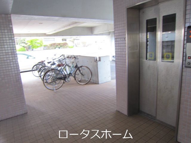 鹿児島県霧島市国分中央３丁目12－8－1 エントランス
