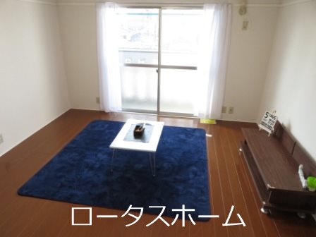 クリスタルハーモニー リビング