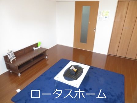 クリスタルハーモニー リビング