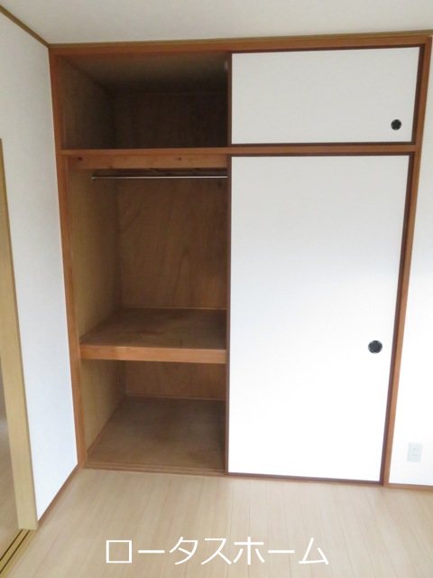 クレインズマンション 収納