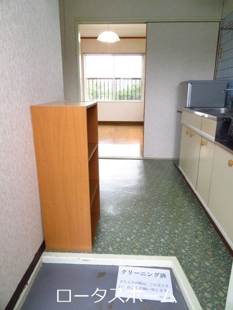 ポニョハイツ 玄関