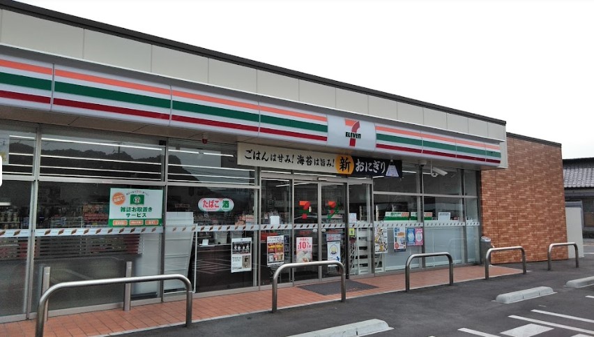 コーポ清水 コンビニ