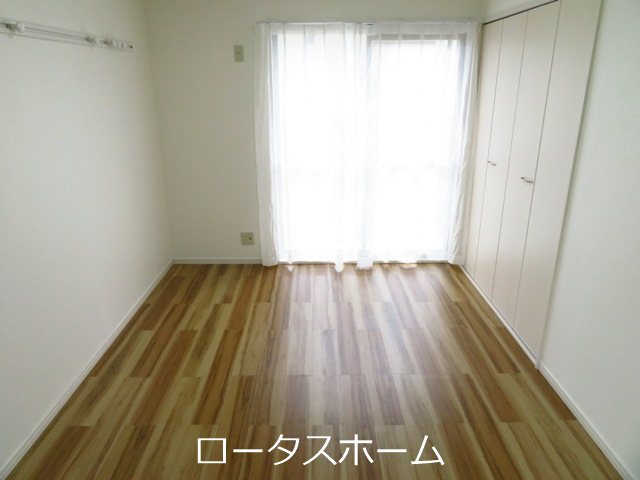 オリエント喜峰 ベッドルーム