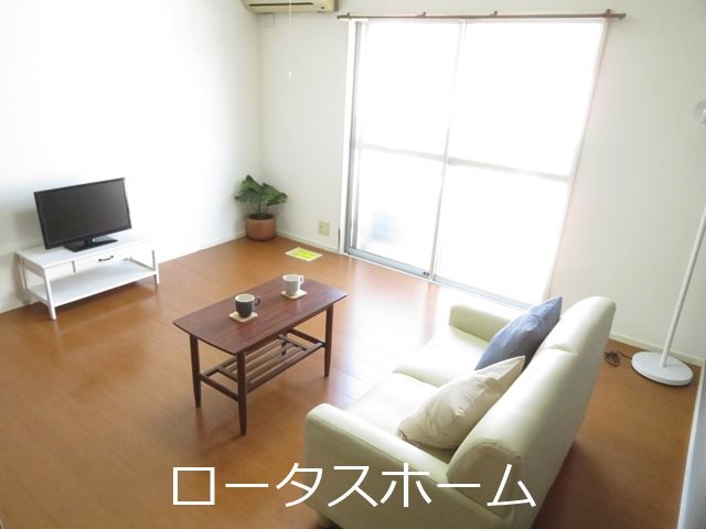 サンシティ2 リビング