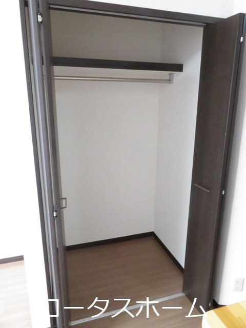 シャール藤 収納