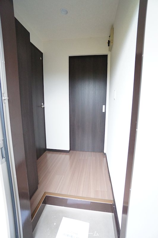 シャール藤 玄関