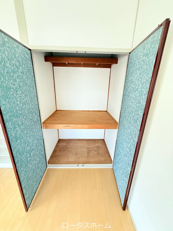 ホワイトハウス 収納