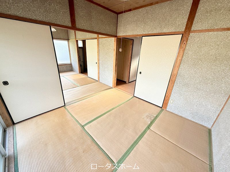 鹿児島県霧島市隼人町内山田 リビング