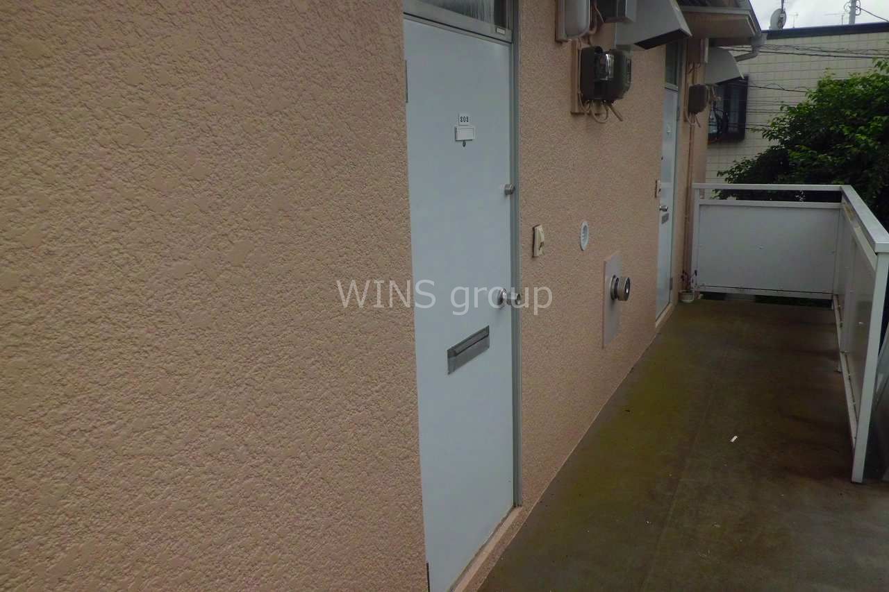 コロニアルハイツ 玄関