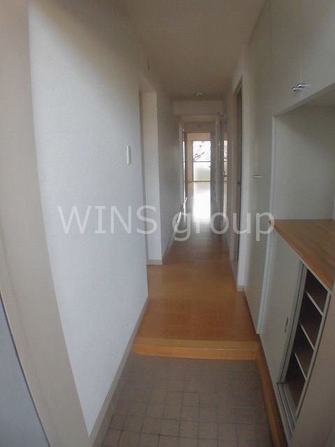 リレント成城 玄関