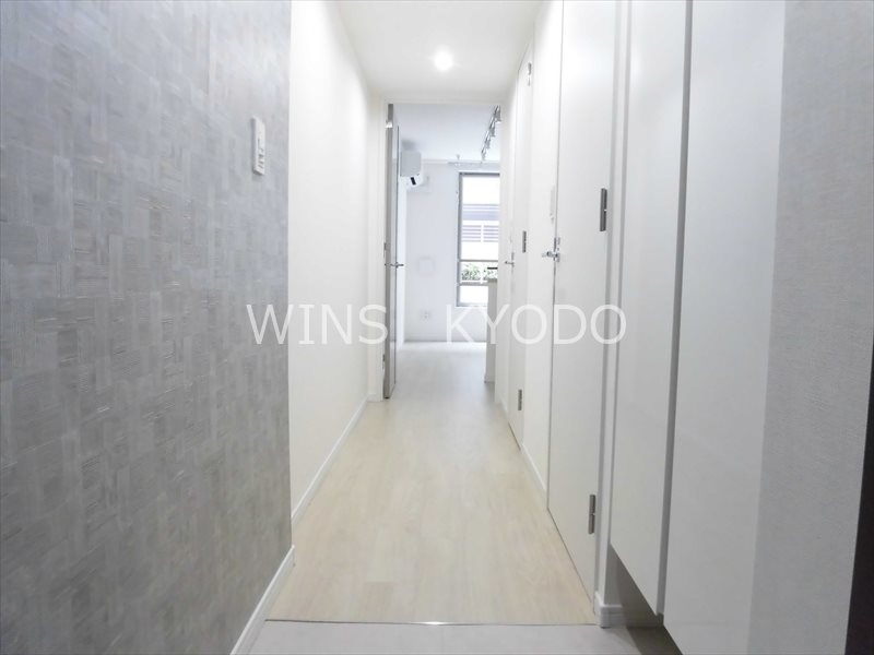 ラペルラ世田谷赤堤 玄関