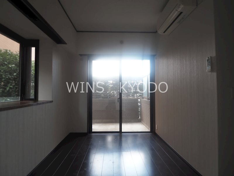 プレイス・アイズ  ベッドルーム