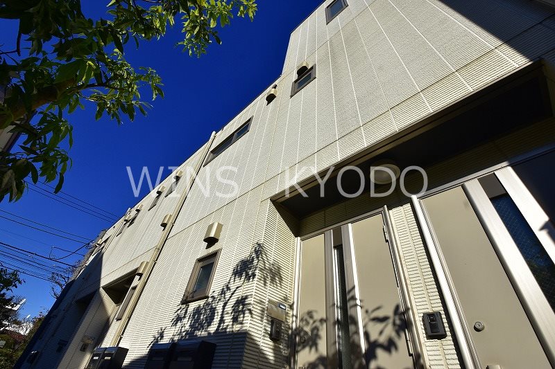 パラディ成城 202号室 外観