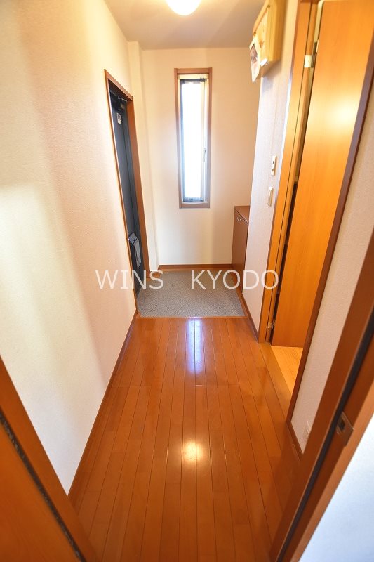 グラシアス千歳台 玄関