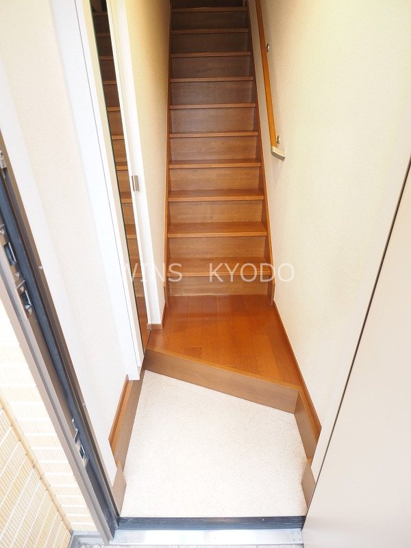 代田吹上四番館 玄関