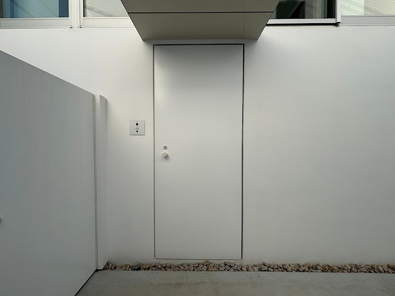 プリマベーラ（赤堤） 玄関