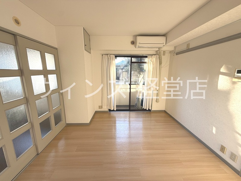 メゾンドゥアブニール リビング