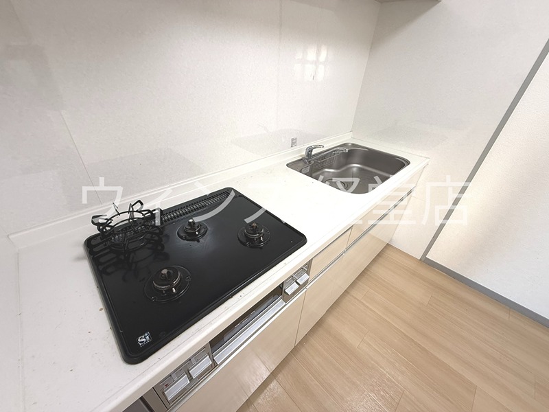 メゾンドゥアブニール キッチン