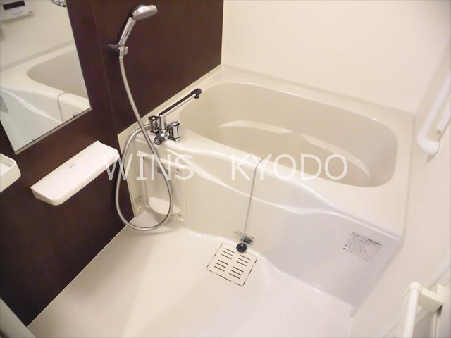 ゼルコバール赤堤 風呂画像