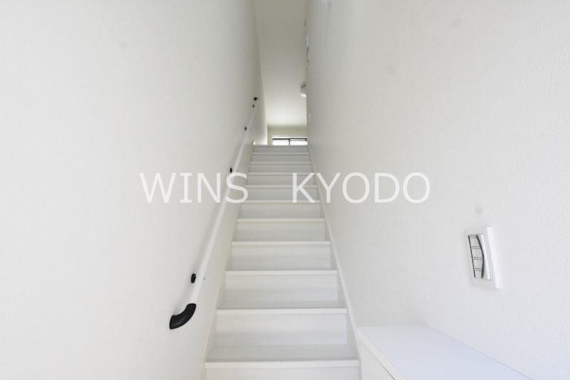 UVAS経堂 玄関