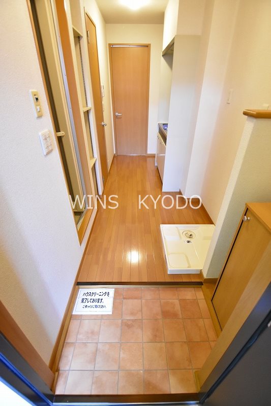 グラシアス千歳台 玄関