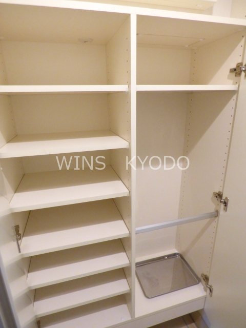 アンビエンテ経堂 玄関