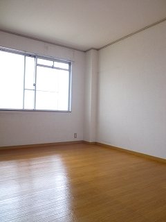 ニッコー狛江マンション ベッドルーム
