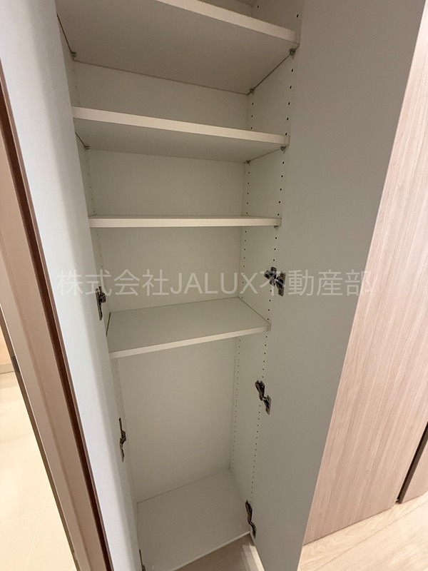 クローバー神田紺屋町 収納