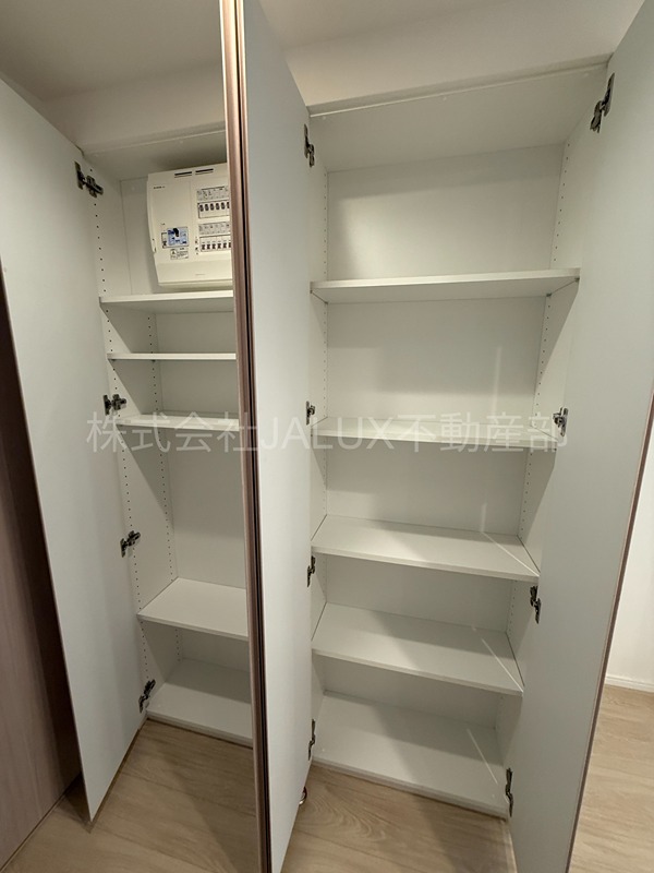 クローバー神田紺屋町 収納
