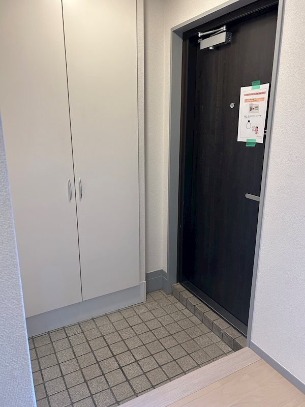 大塚戸建 玄関