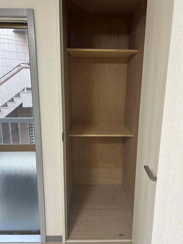 大塚戸建 収納