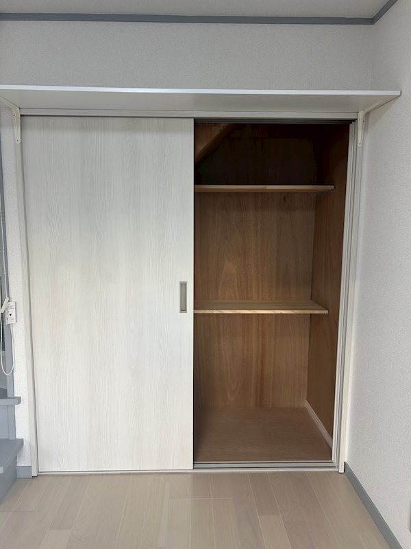 大塚戸建 収納