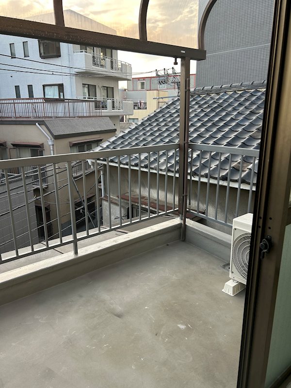 大塚戸建 ベランダ