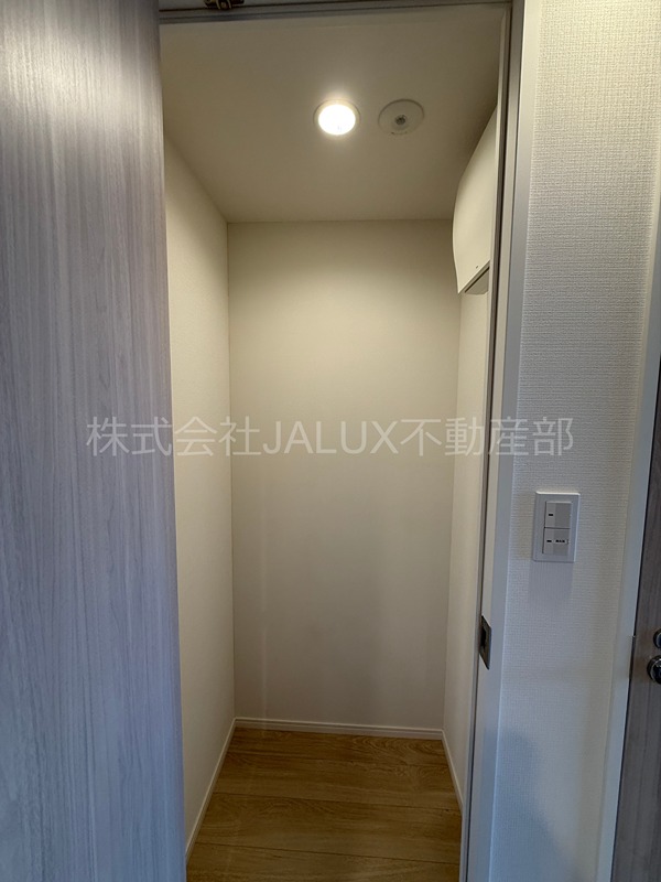 クローバー神田紺屋町 収納