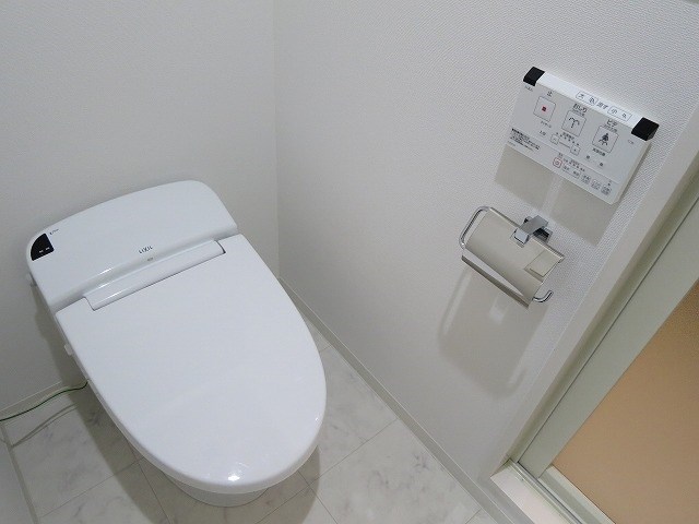 ラフィスタ池袋 トイレ