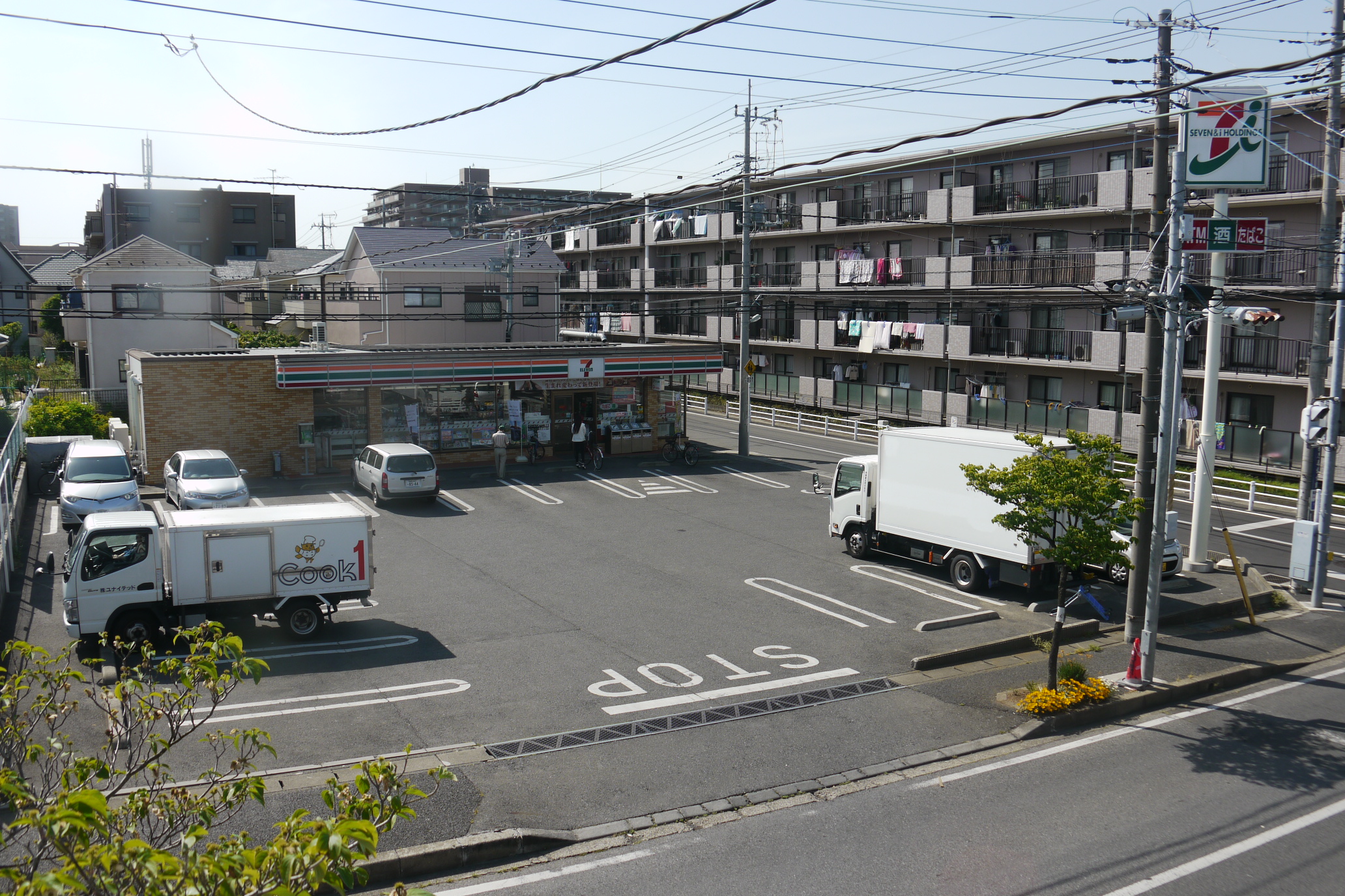 カーサ戸部 コンビニ