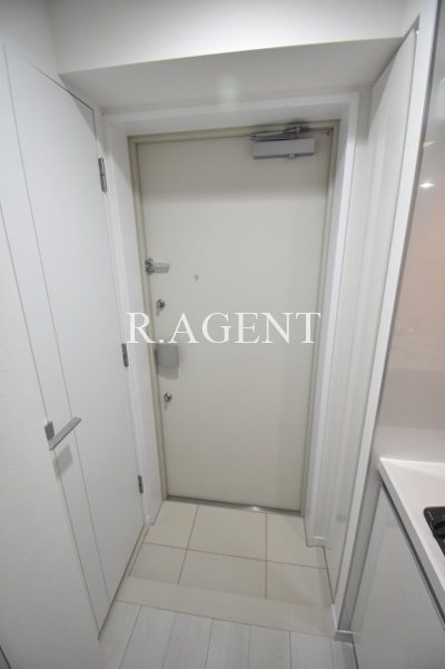 リライア阪東橋サウス 玄関