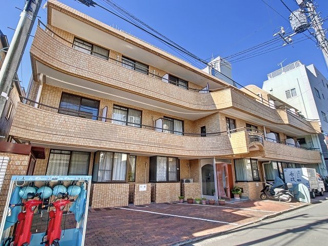 ガーデンプレイス市ヶ谷    302号室 外観