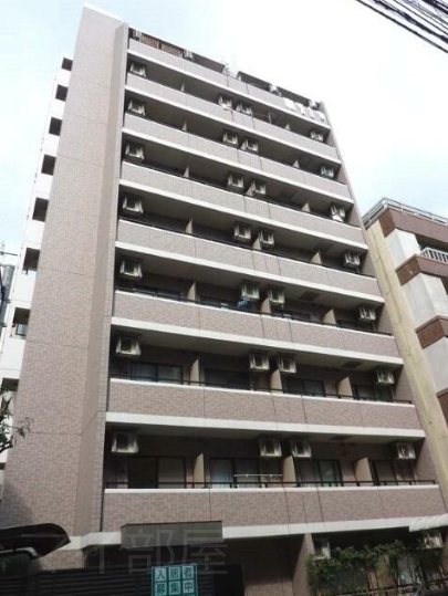 ラフィーネ本郷   203号室 外観
