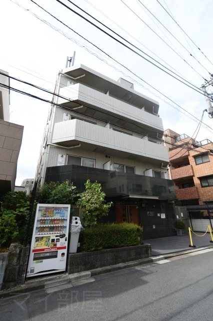 スカイコート牛込神楽坂    305号室 外観