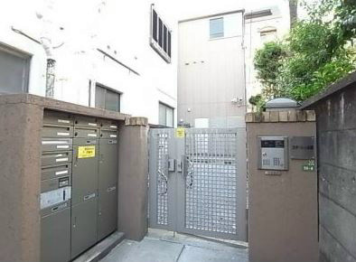 ラターシュ本郷 外観