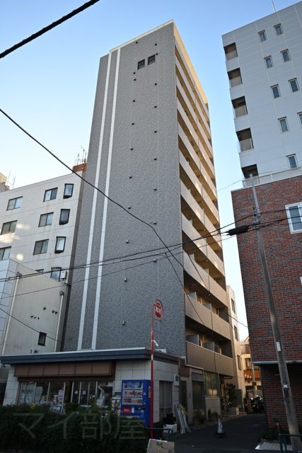 アデッソ新宿若松町 外観