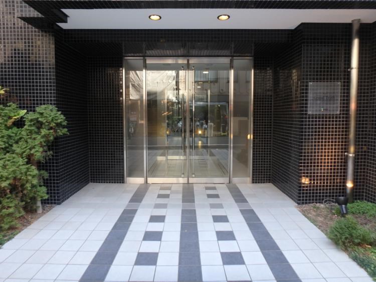 グラントゥルース神田岩本町 エントランス