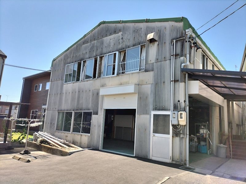 芳川町三丁目貸倉庫 外観