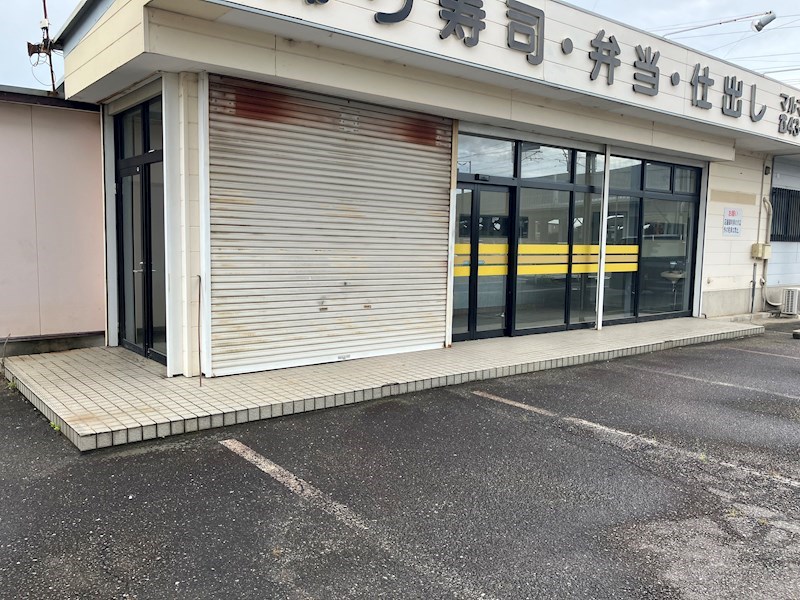 マルマサ店舗 東側 玄関