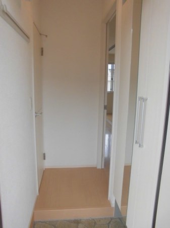 トアロード 玄関