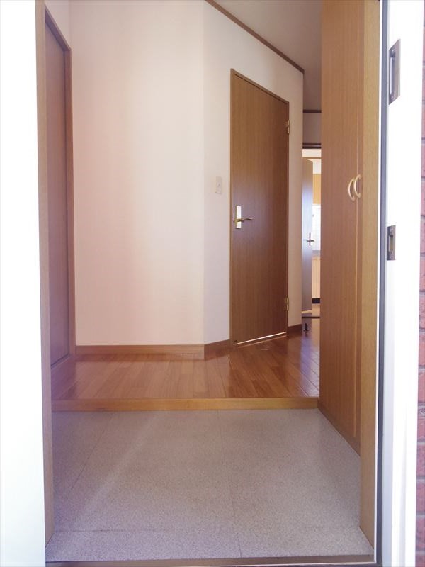 PRECIOUS DEAL 玄関