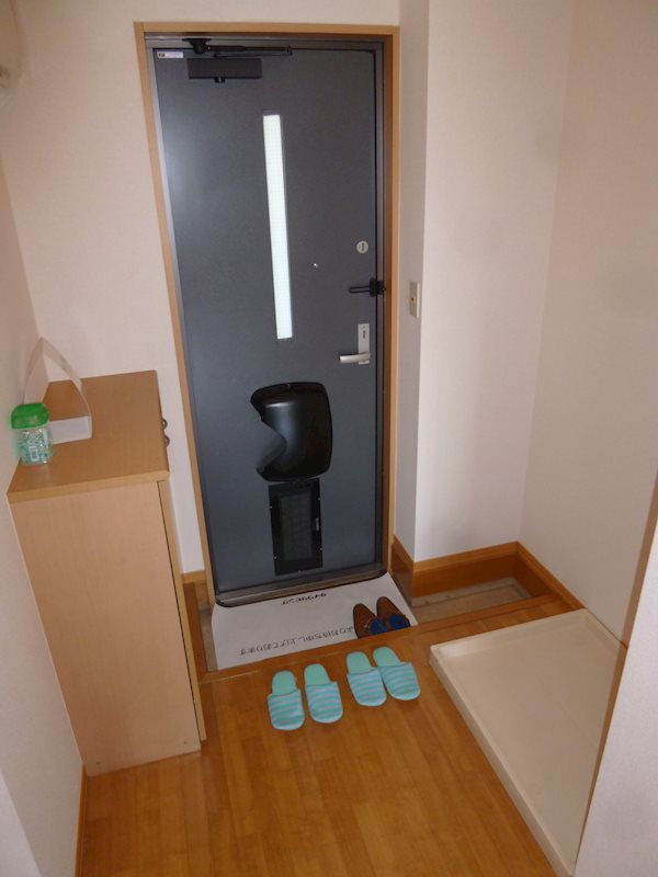 フローラハイツC 玄関