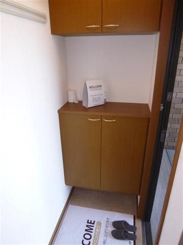 ウィルモアメゾン 玄関