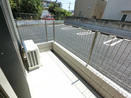 Wisteria Mitsumata ベランダ